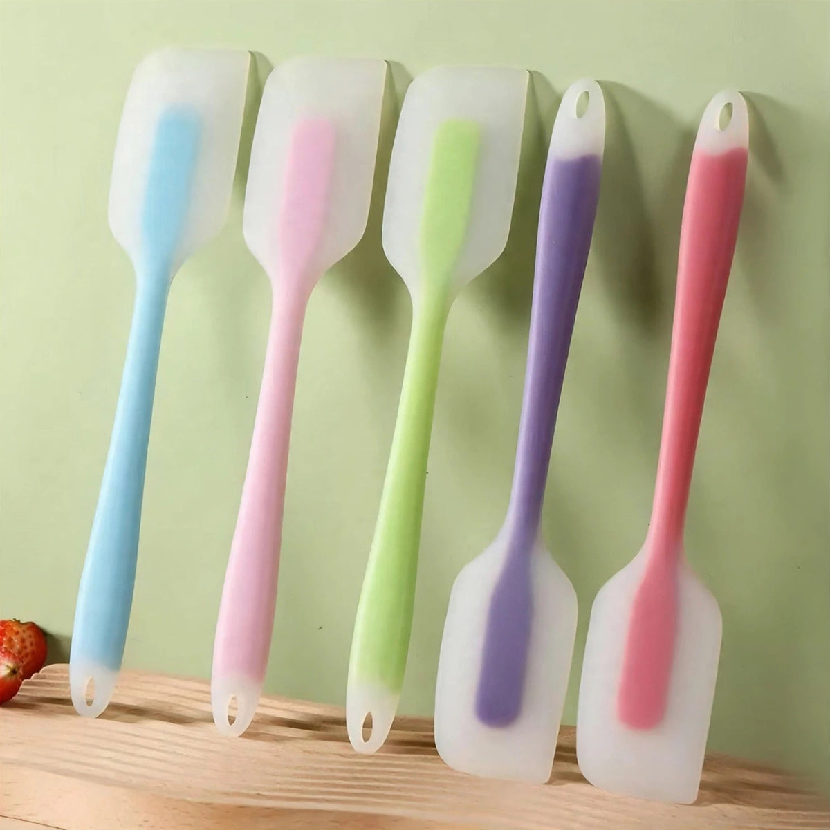 Heat-Resistant Silicone Spatula – eco-friendly kitchen tool from Peakora (2 of 15)
