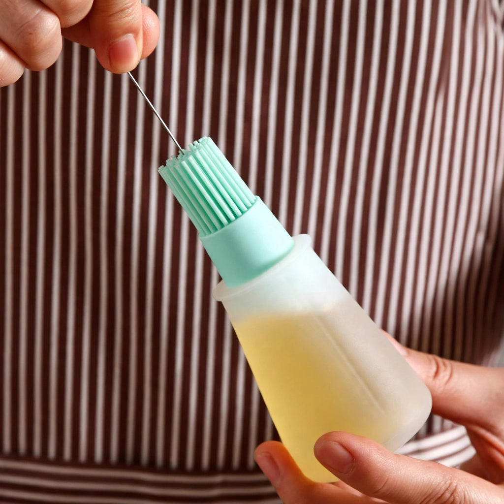 Silicone BBQ Oil Dispenser & Brush – eco-friendly kitchen tool from Peakora (3 of 12)